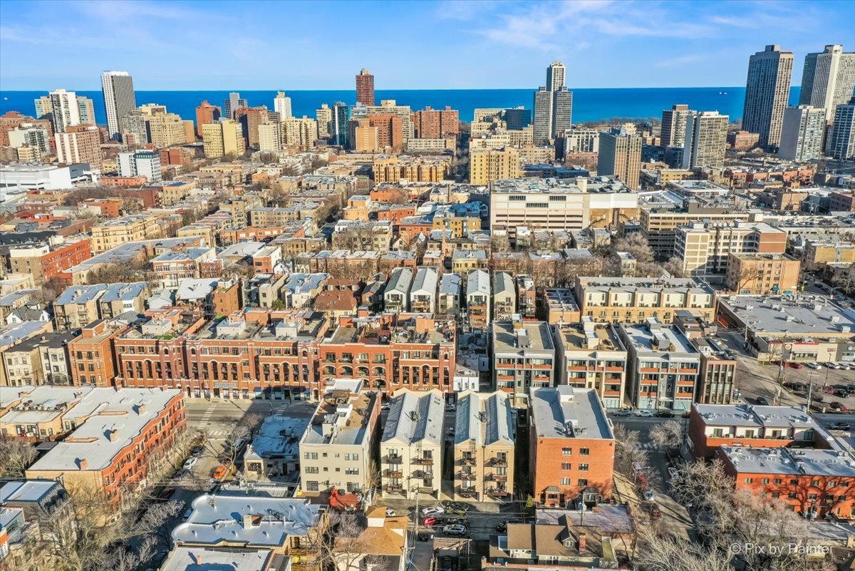 2846 N Halsted Street Unit: 2S