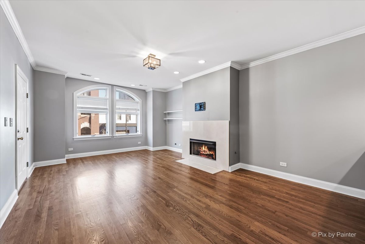 2846 N Halsted Street Unit: 2S