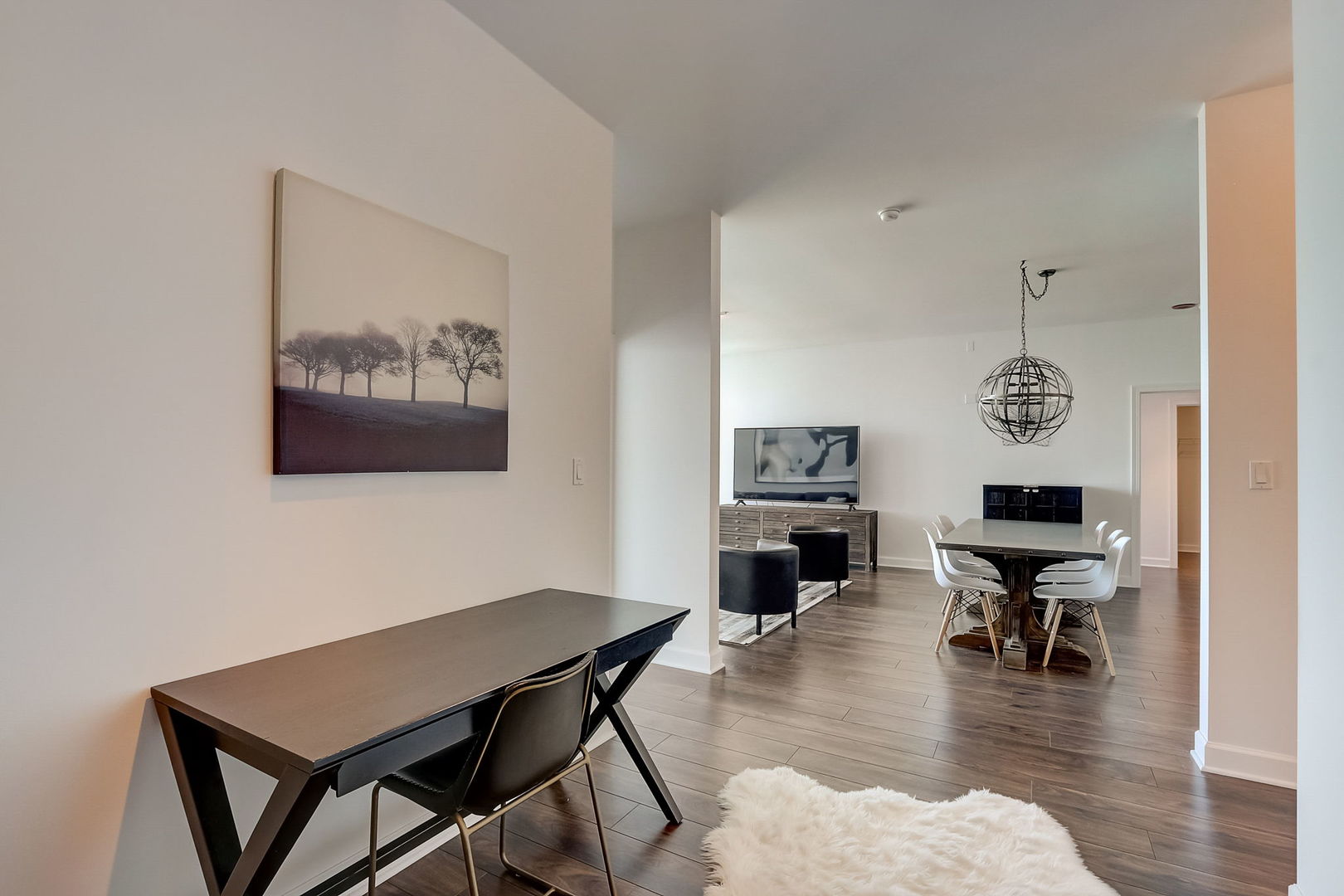 1201 S Prairie Avenue Unit: 3902