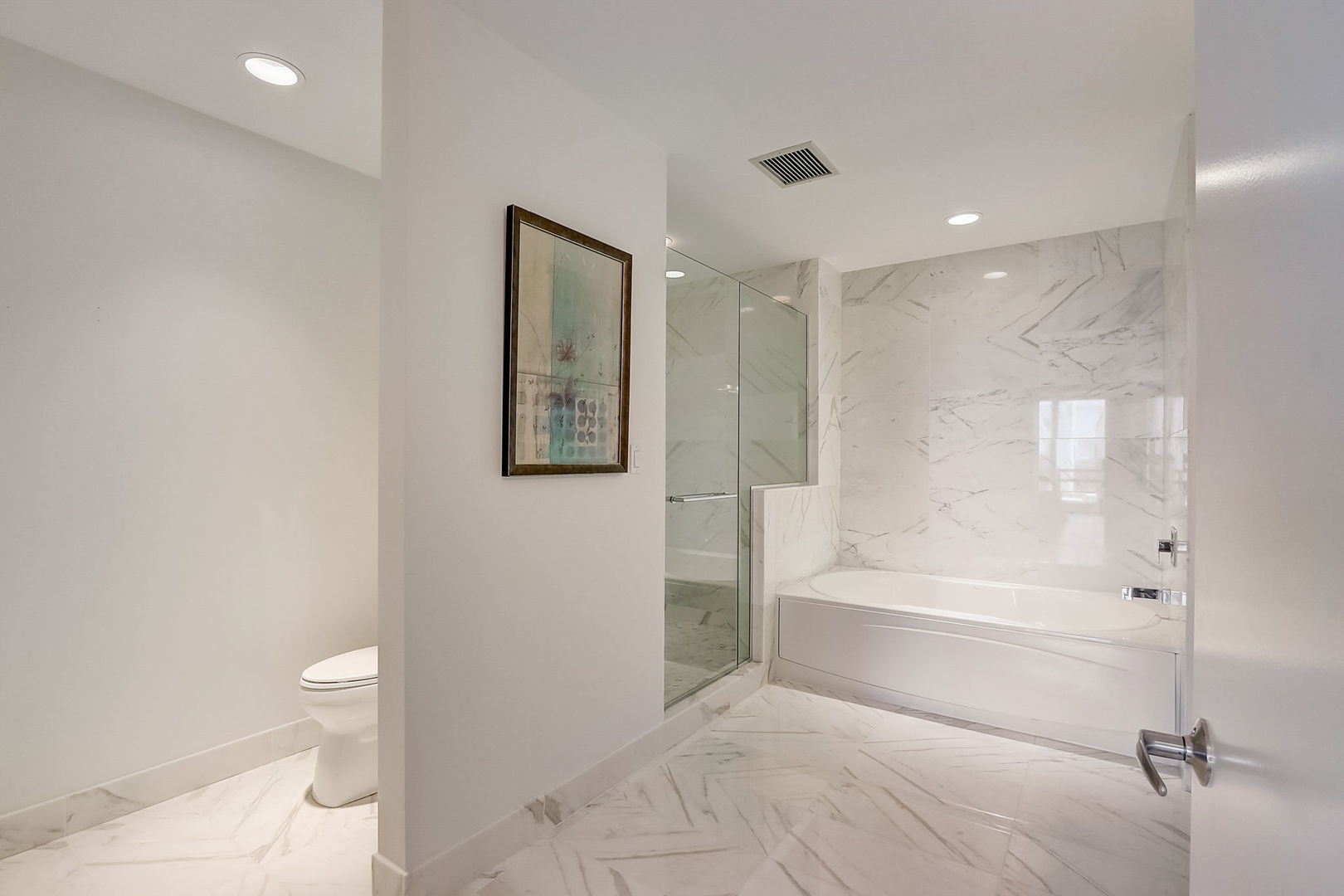 1201 S Prairie Avenue Unit: 3902