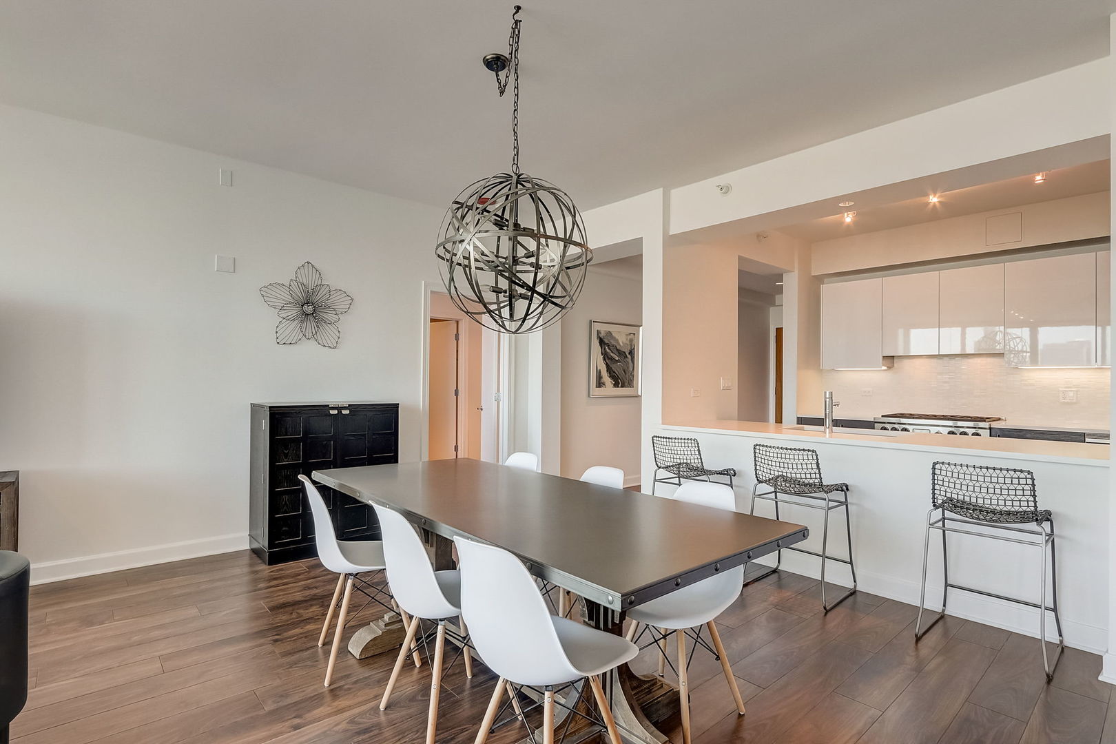 1201 S Prairie Avenue Unit: 3902