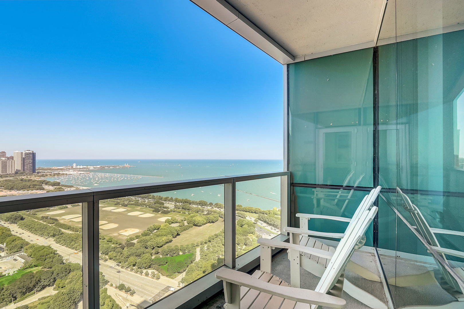 1201 S Prairie Avenue Unit: 3902