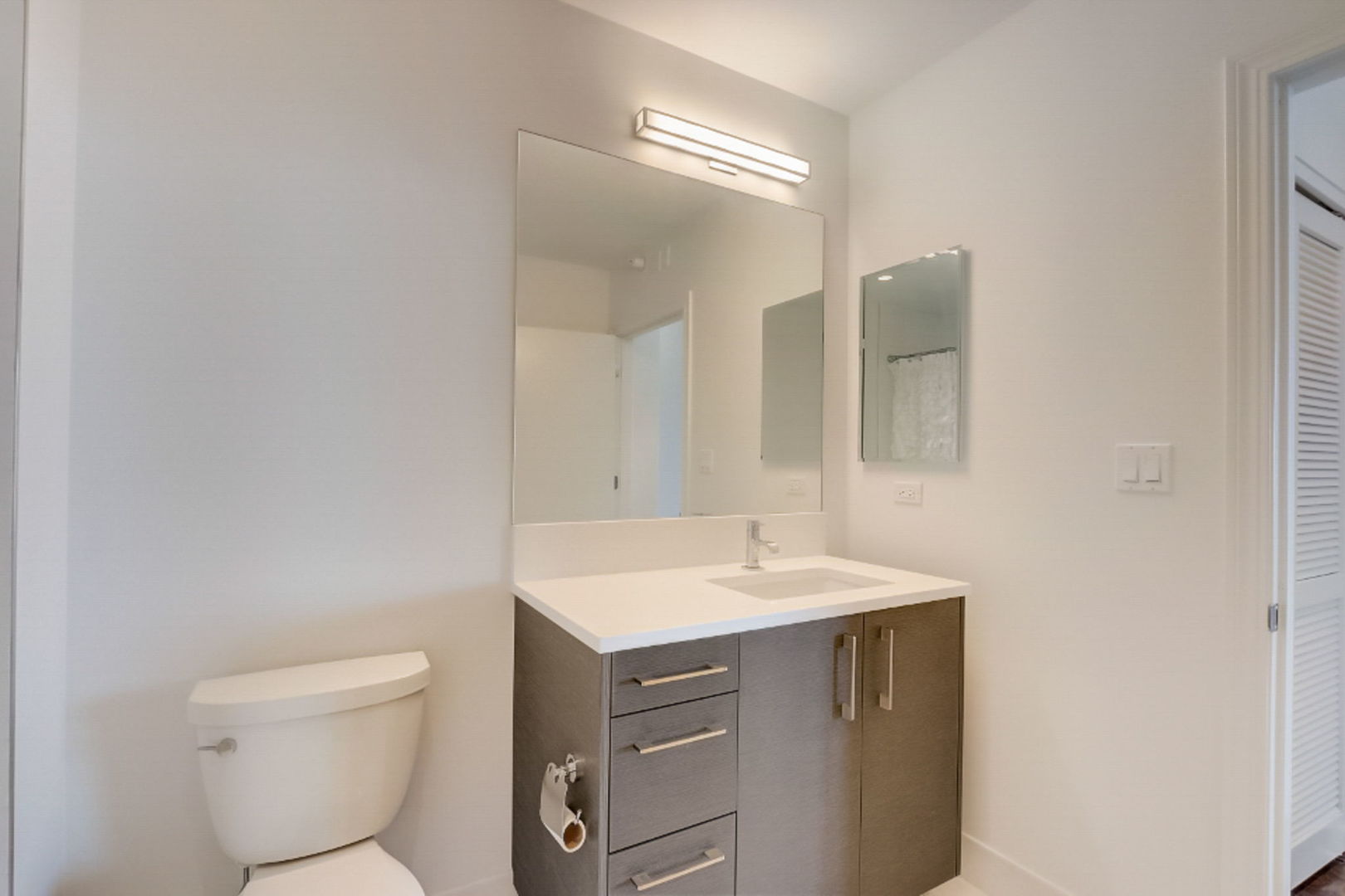 1201 S Prairie Avenue Unit: 3902