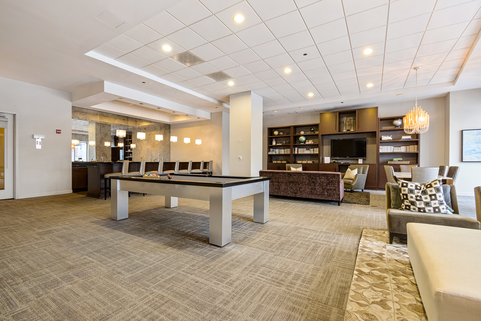 1201 S Prairie Avenue Unit: 3902