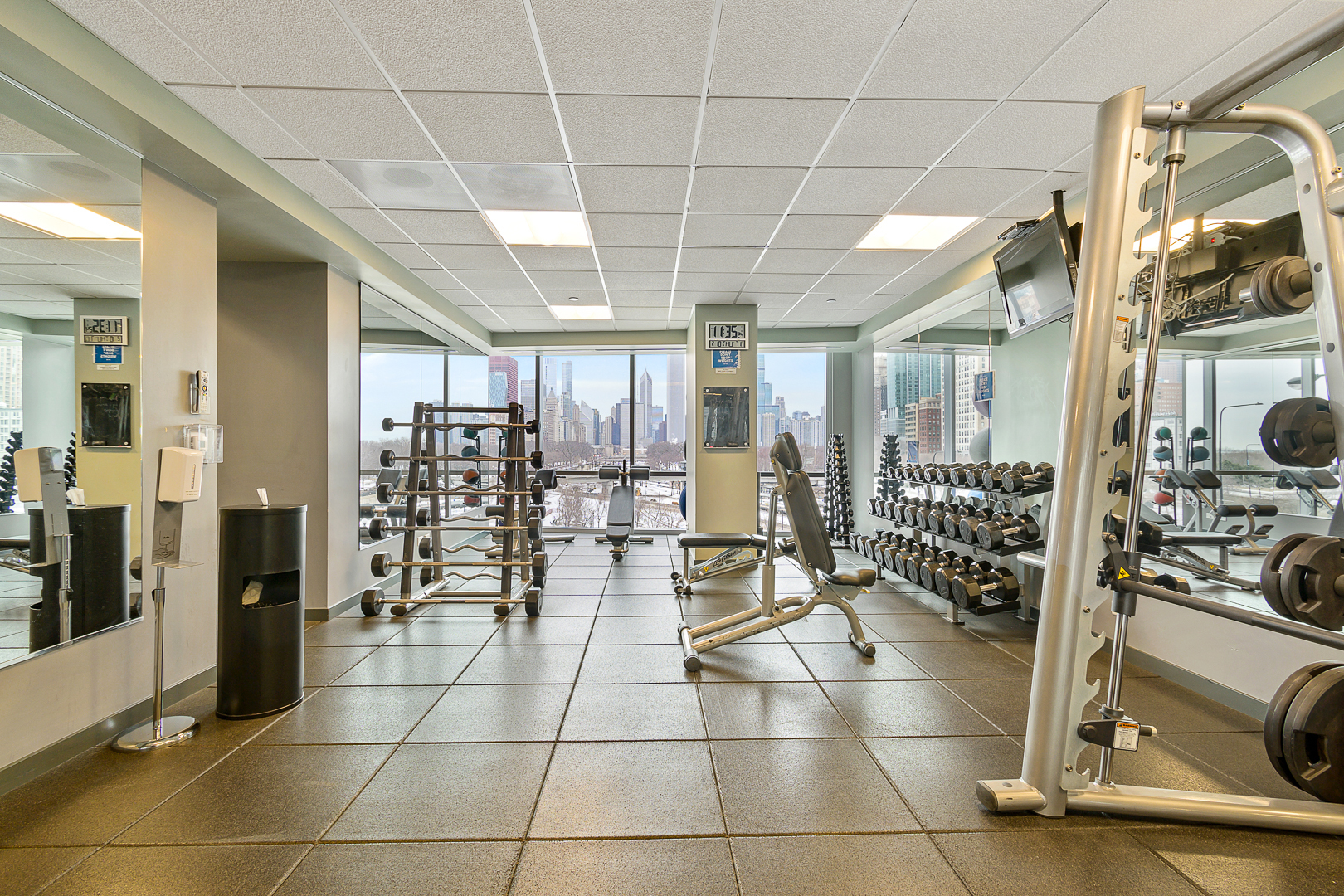 1201 S Prairie Avenue Unit: 3902