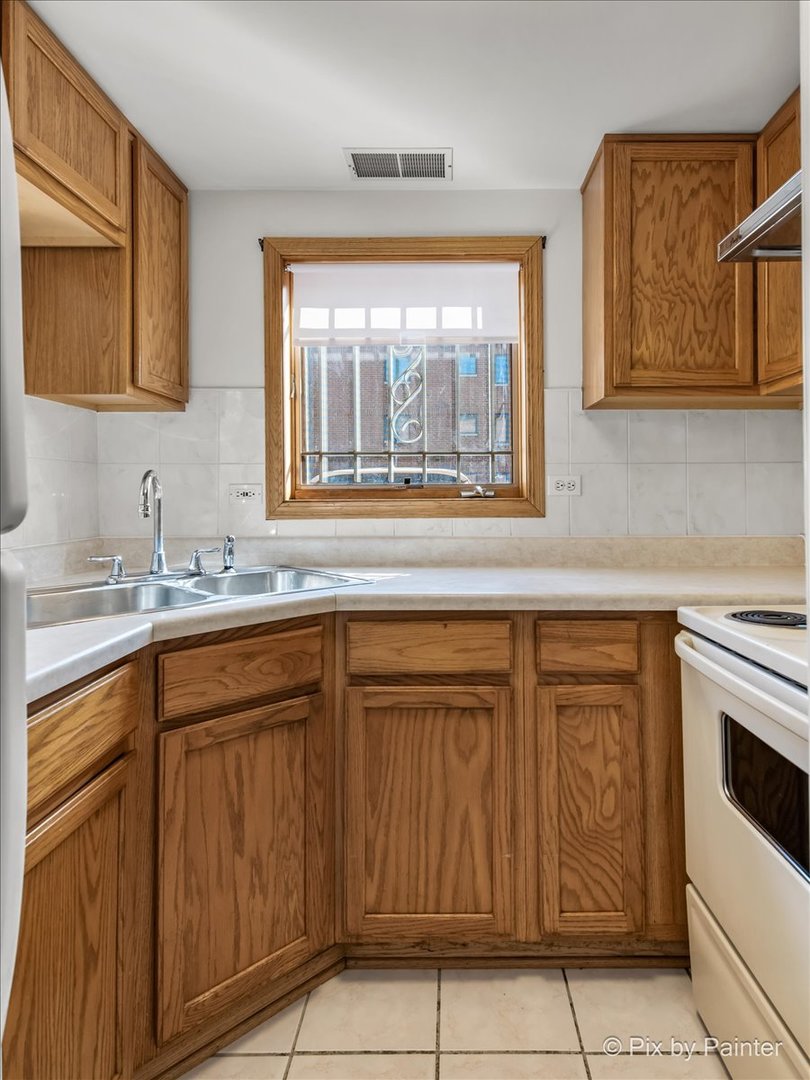 2101 S Tan Court Unit: 1R