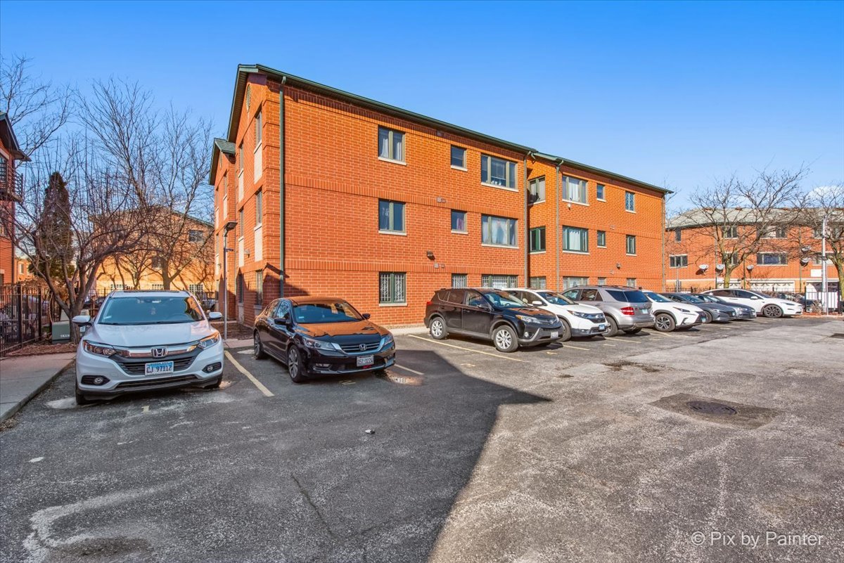 2101 S Tan Court Unit: 1R
