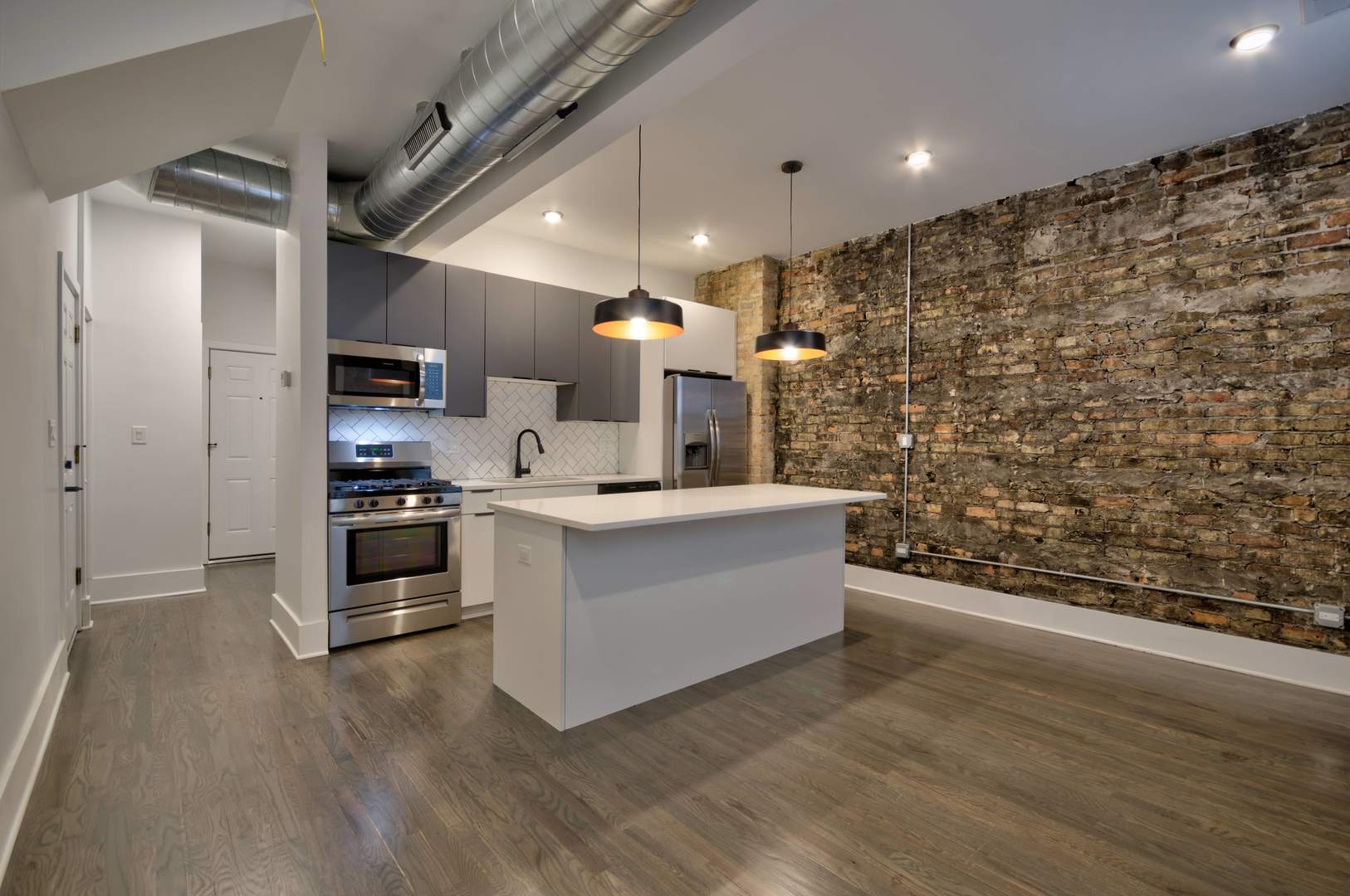 1917 S Racine Avenue Unit: 2F