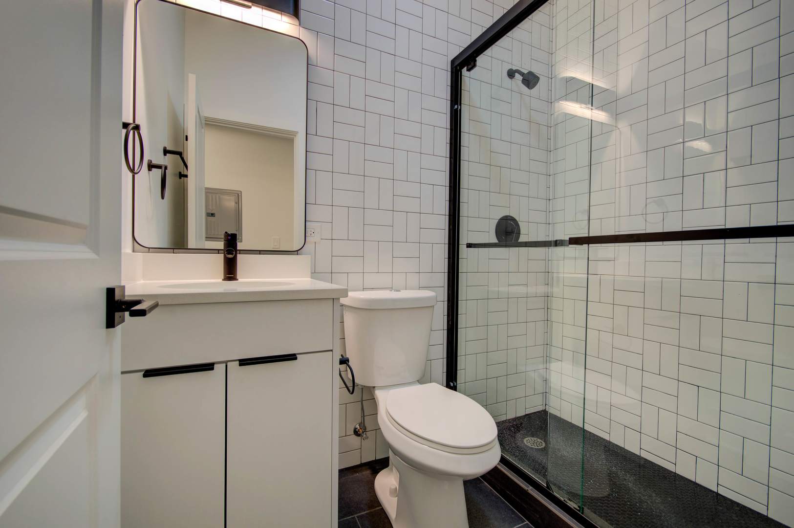 1917 S Racine Avenue Unit: 2F