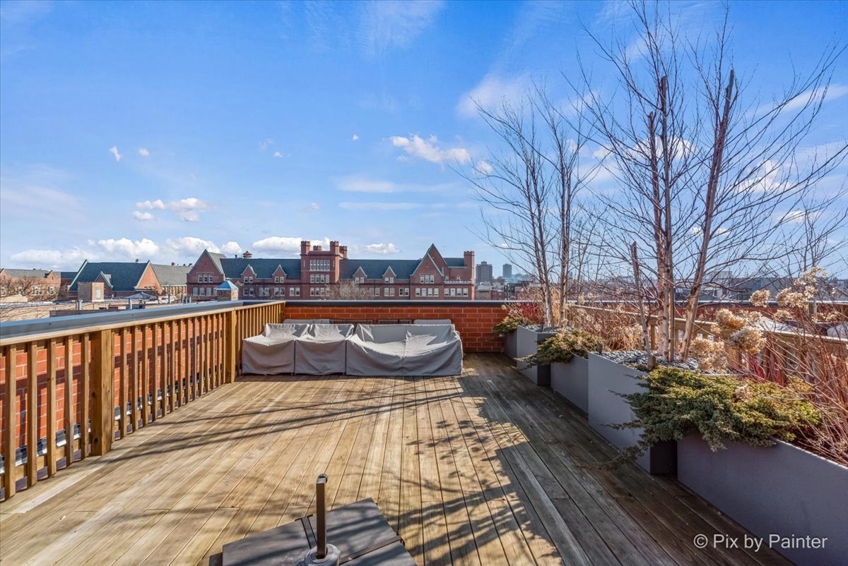 4007 N Paulina Street Unit: 4N