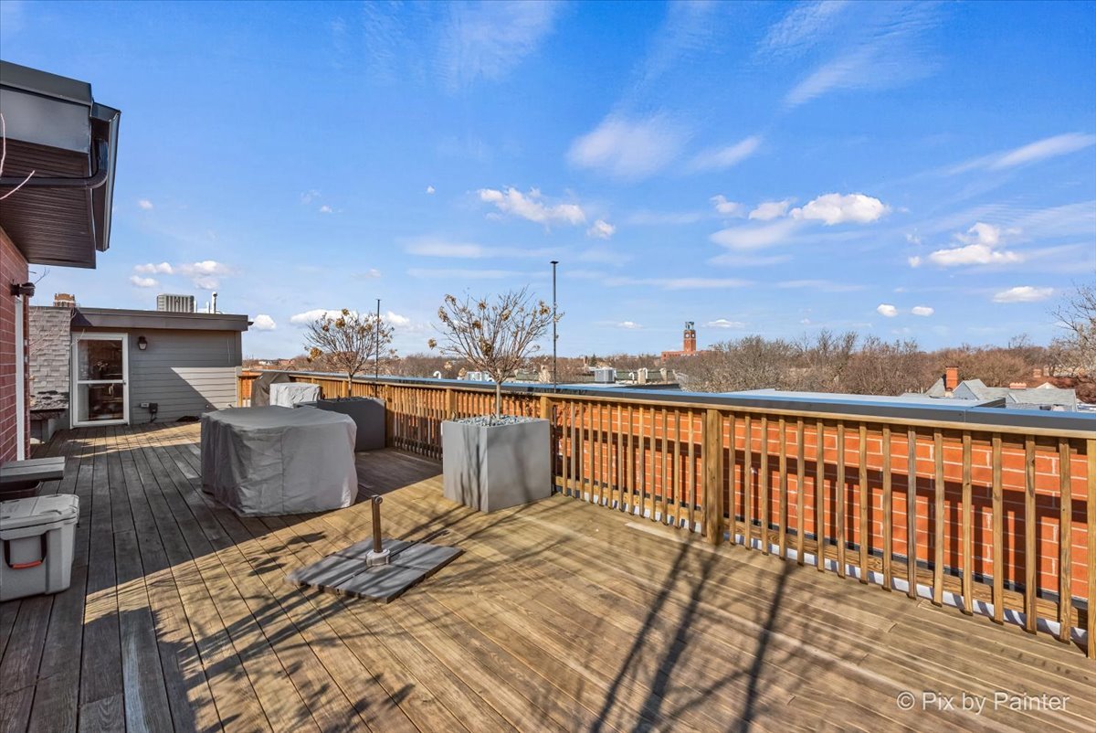 4007 N Paulina Street Unit: 4N