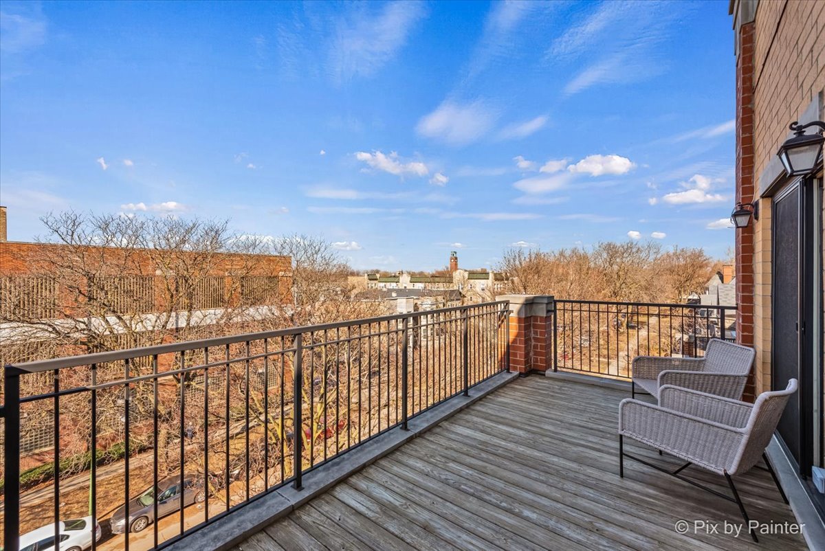 4007 N Paulina Street Unit: 4N