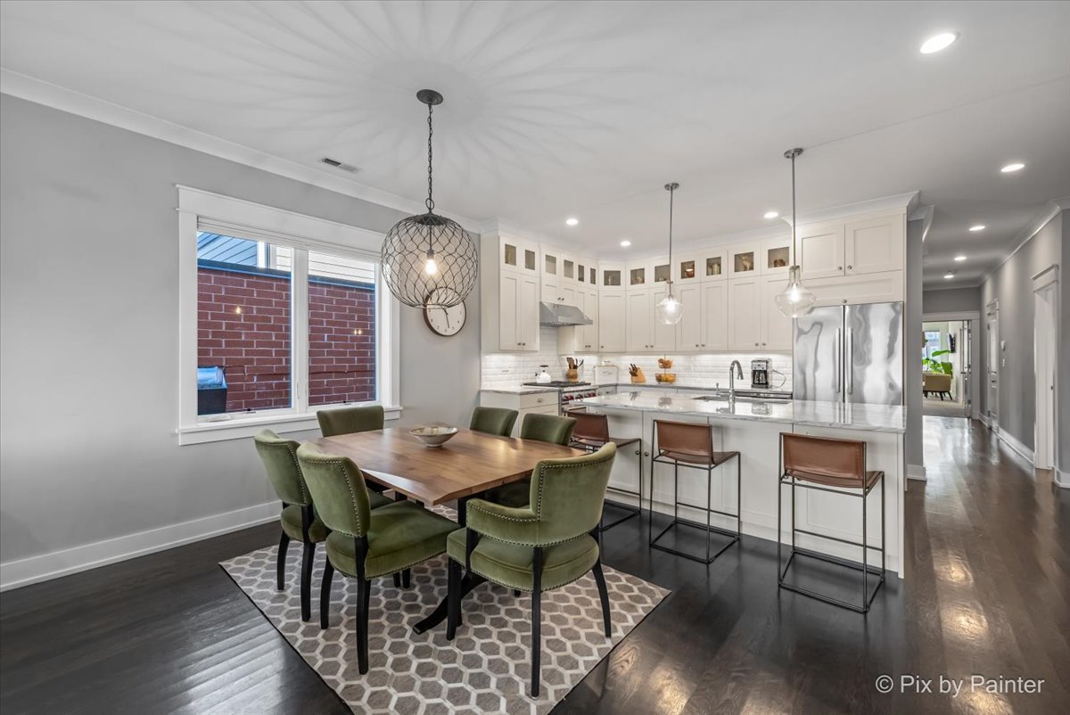 4007 N Paulina Street Unit: 4N