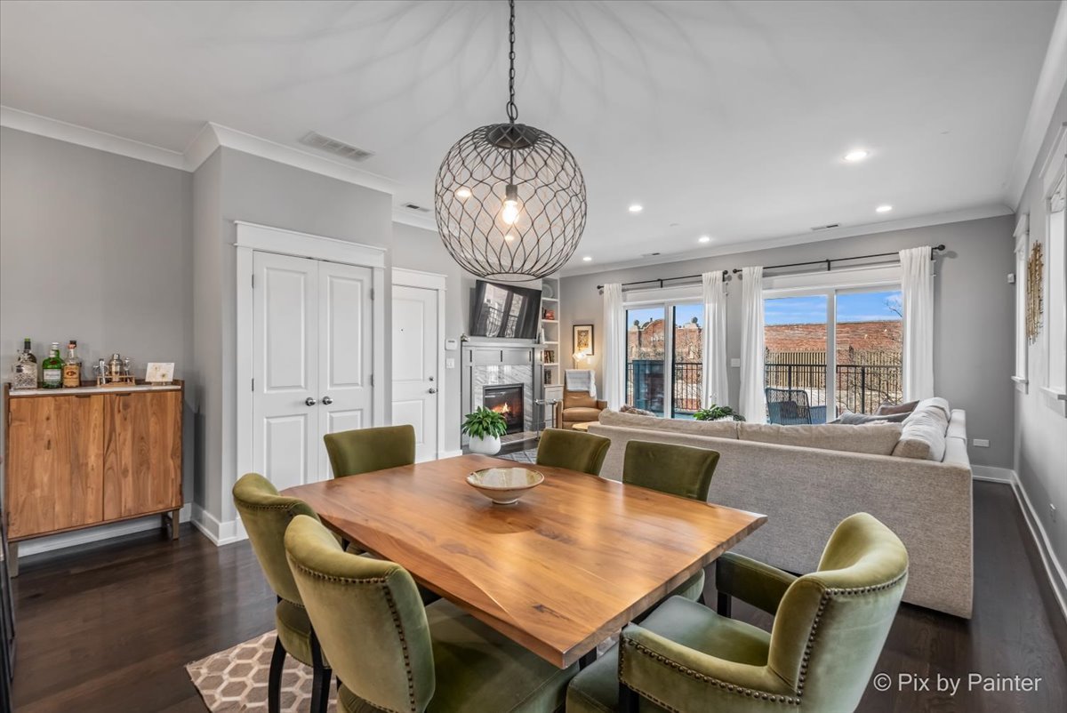 4007 N Paulina Street Unit: 4N