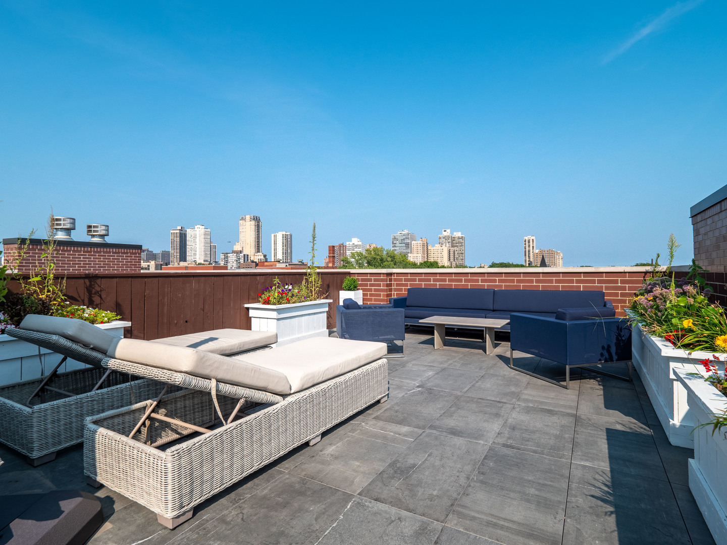 2252 N Orchard Street Unit: 3S
