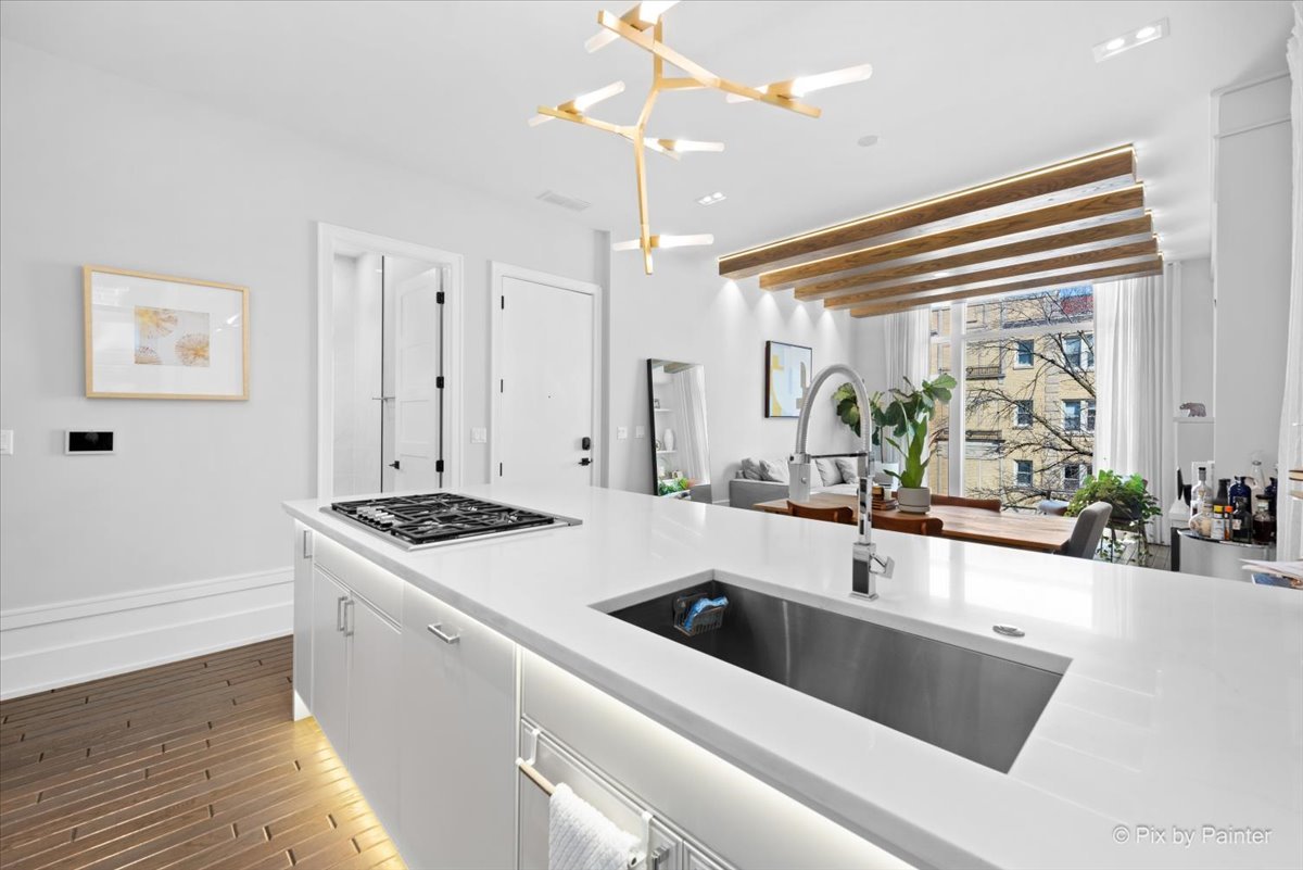2756 N MAGNOLIA Avenue Unit: 2S