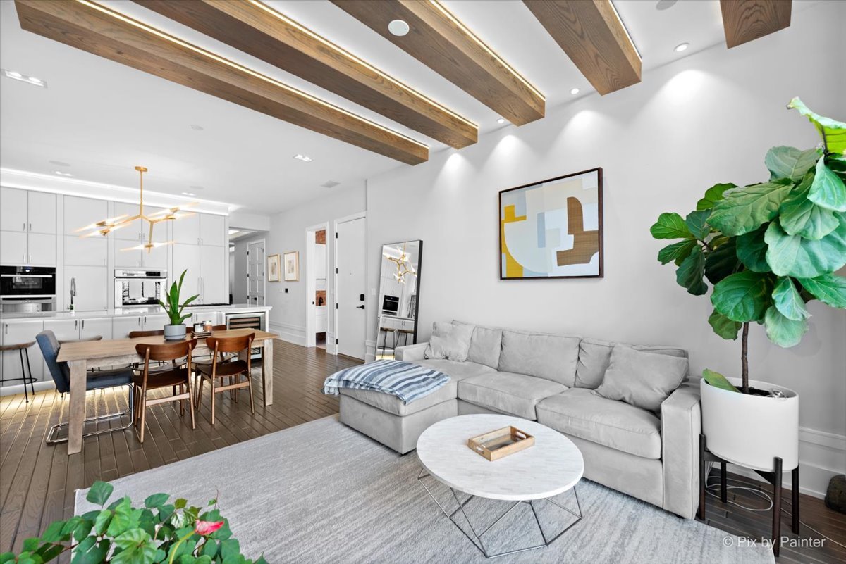 2756 N MAGNOLIA Avenue Unit: 2S