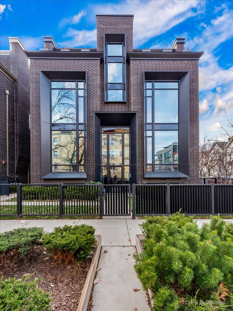 2756 N MAGNOLIA Avenue Unit: 2S