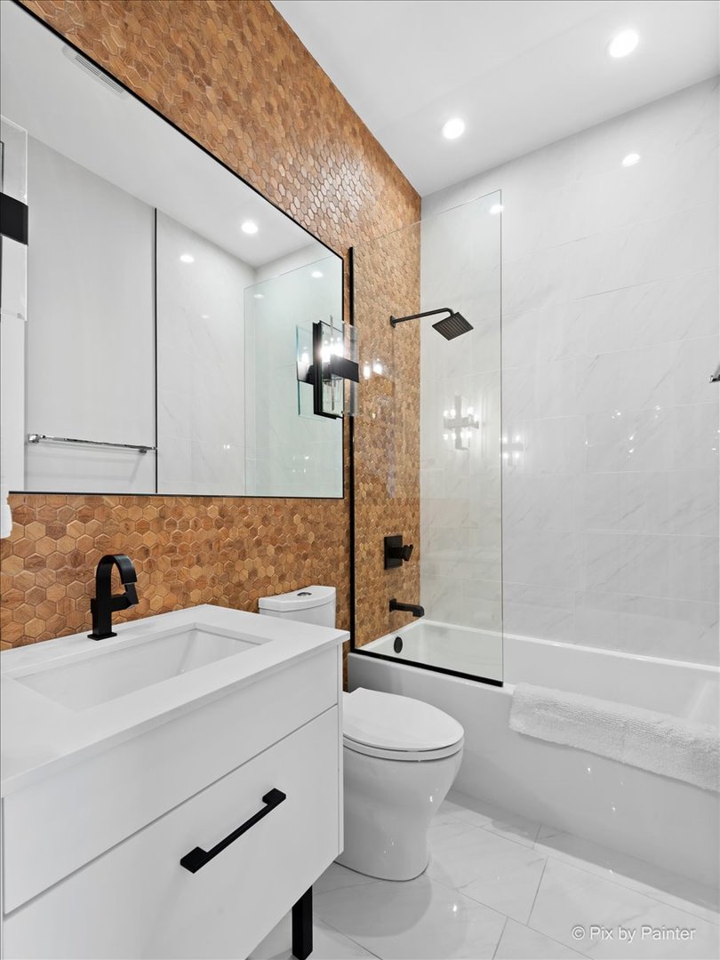 2756 N MAGNOLIA Avenue Unit: 2S