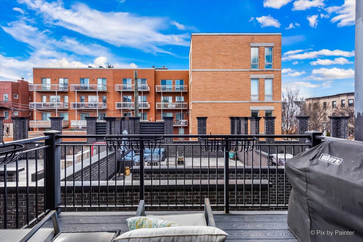 2756 N MAGNOLIA Avenue Unit: 2S