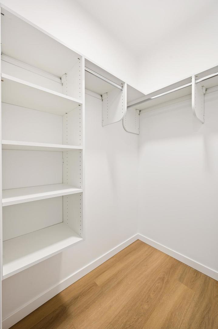 204 S Leavitt Street Unit: 203