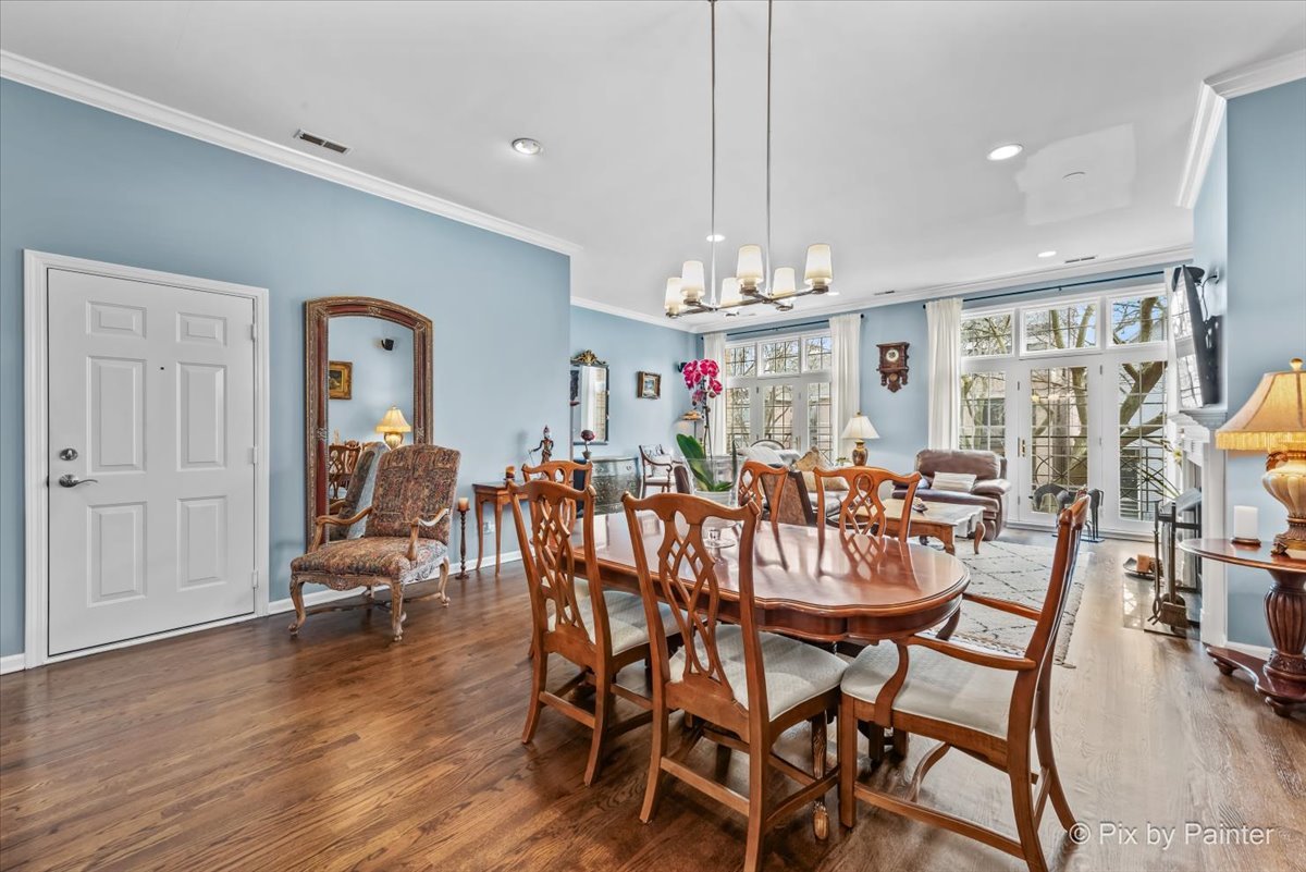 2846 N Southport Avenue Unit: 1S