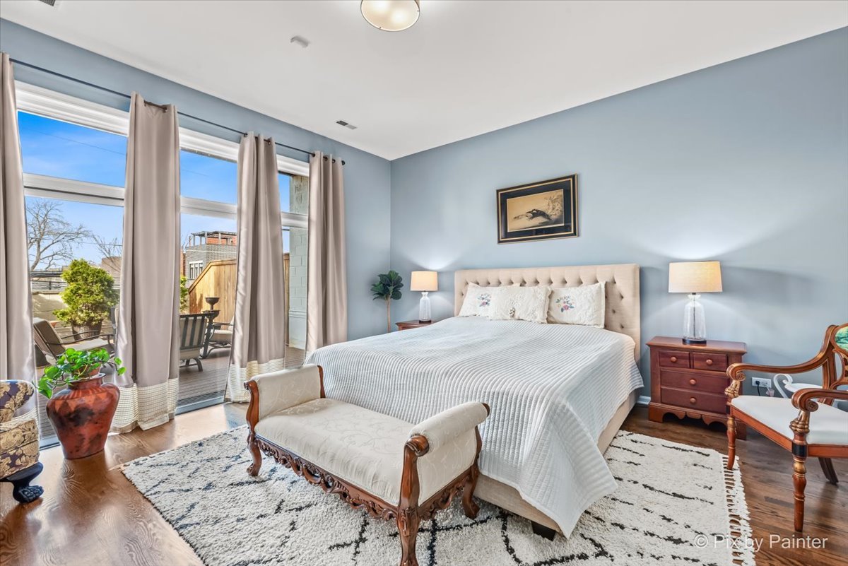2846 N Southport Avenue Unit: 1S