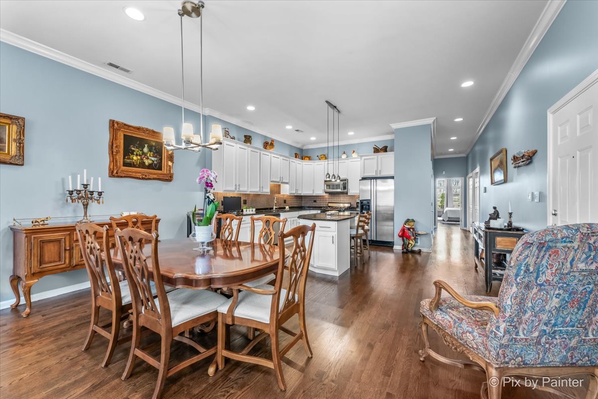 2846 N Southport Avenue Unit: 1S