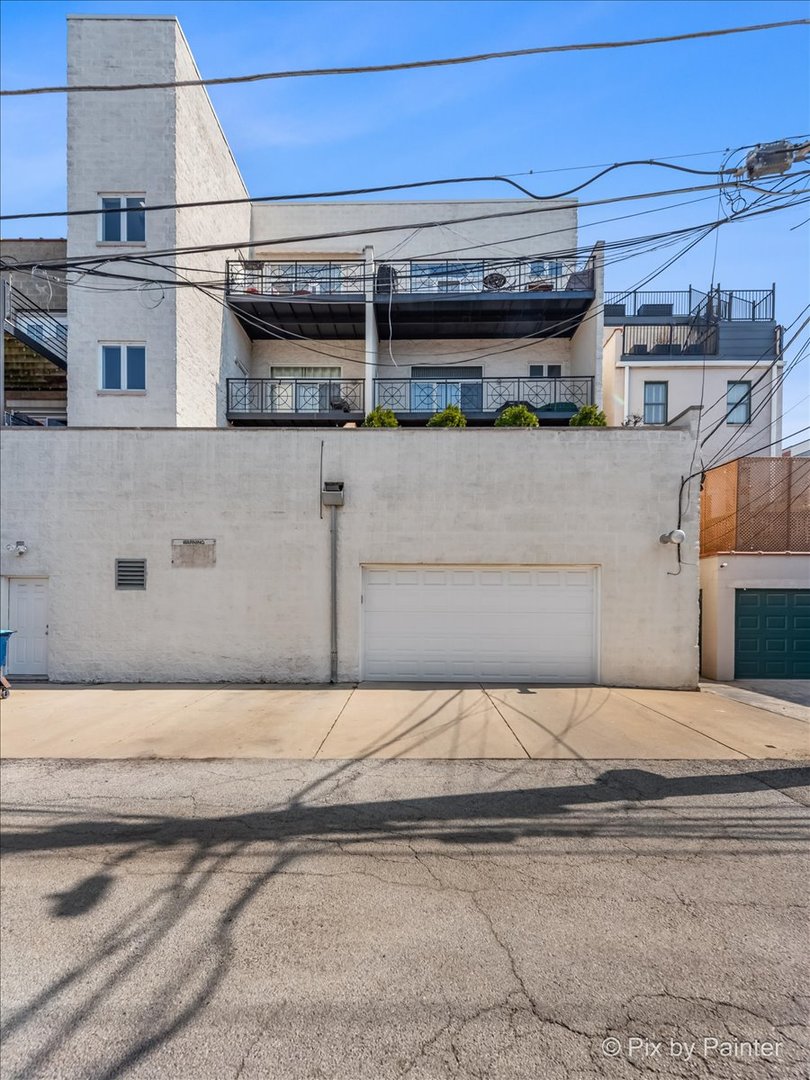 2846 N Southport Avenue Unit: 1S
