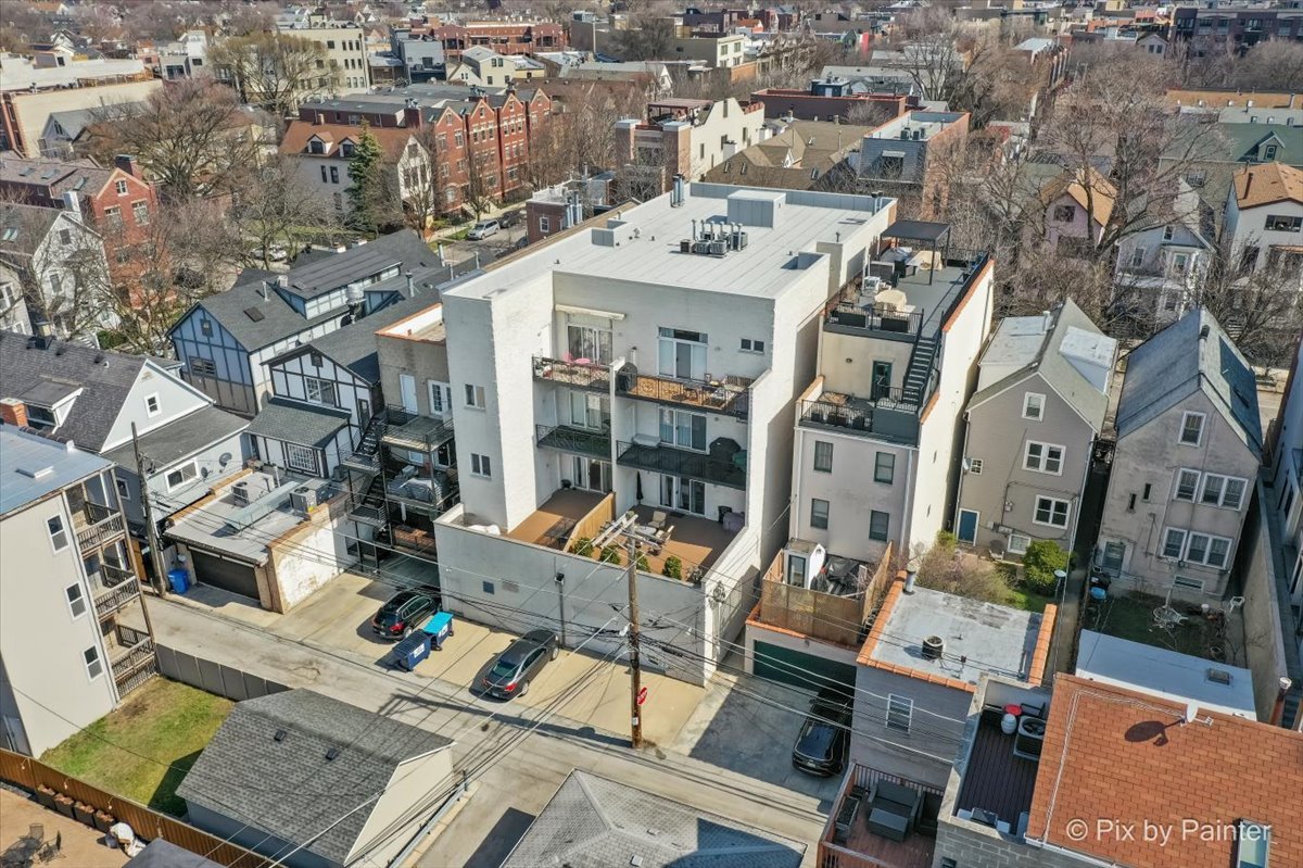 2846 N Southport Avenue Unit: 1S