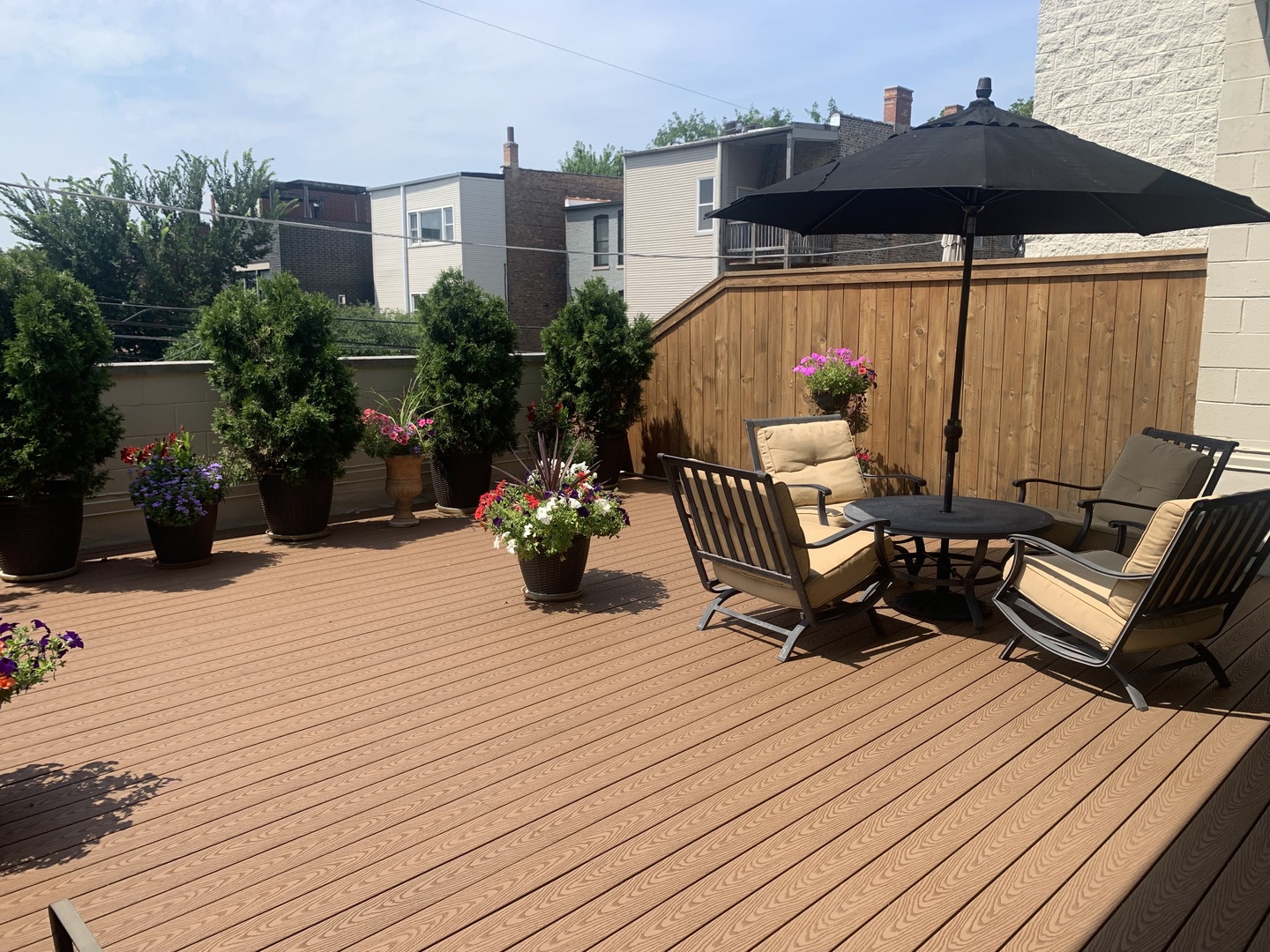 2846 N Southport Avenue Unit: 1S