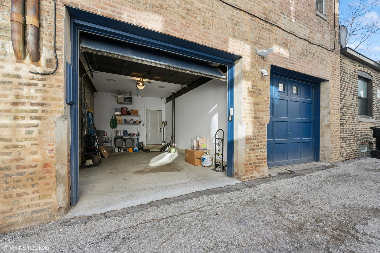 921 N La Salle Drive Unit: 6