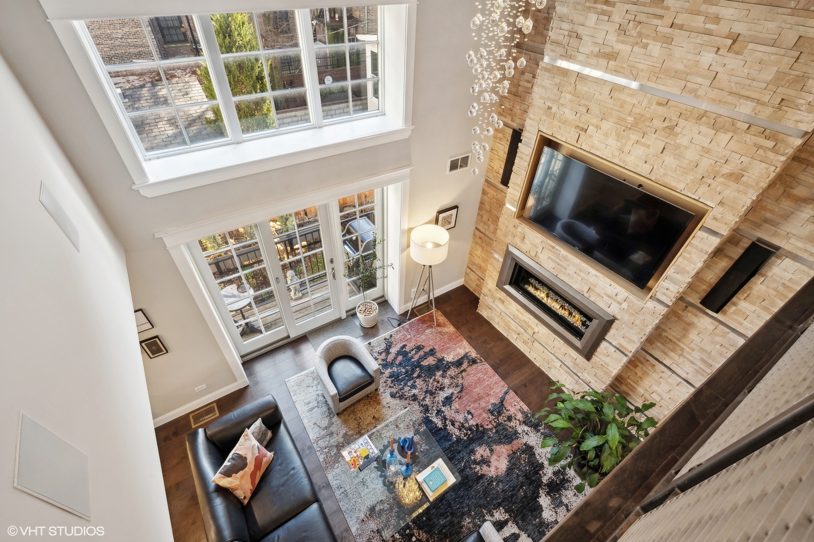 921 N La Salle Drive Unit: 6