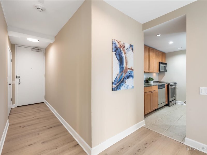 30 E Huron Street Unit: 1204