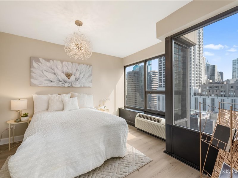 30 E Huron Street Unit: 1204