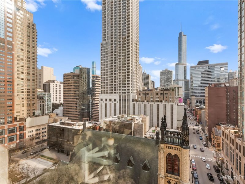 30 E Huron Street Unit: 1204