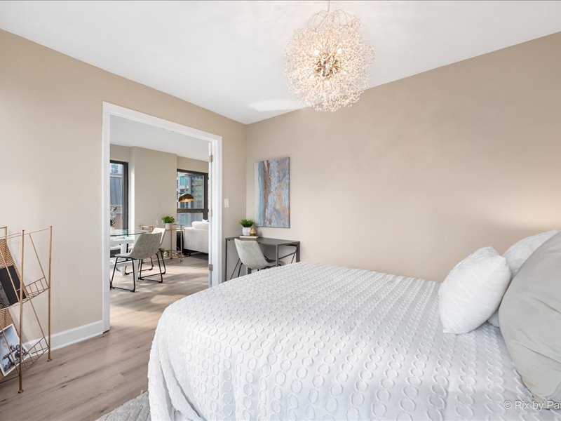 30 E Huron Street Unit: 1204