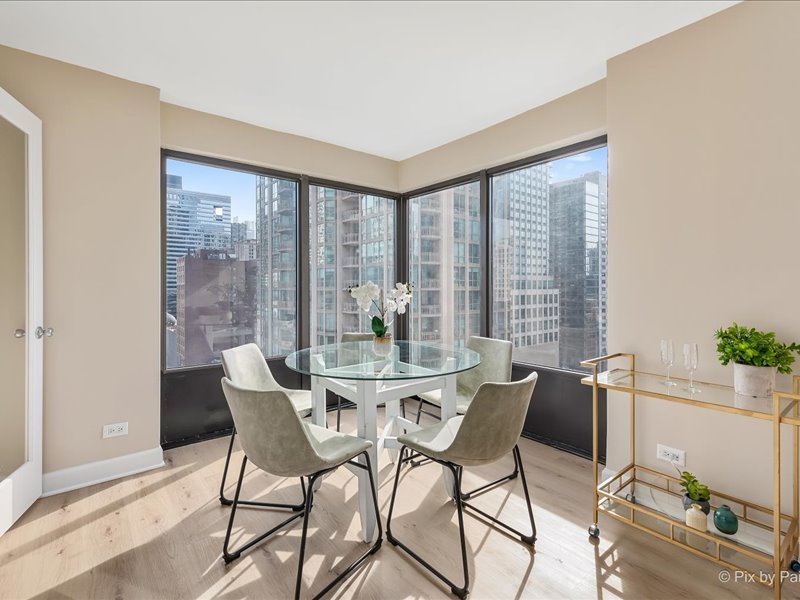 30 E Huron Street Unit: 1204