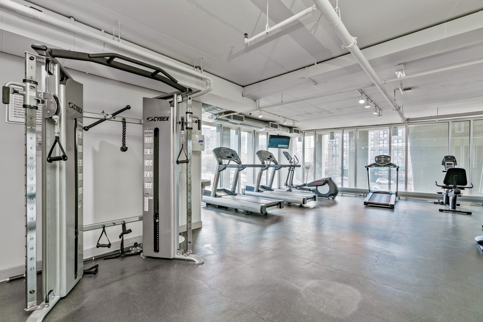 740 W Fulton Street Unit: 1107