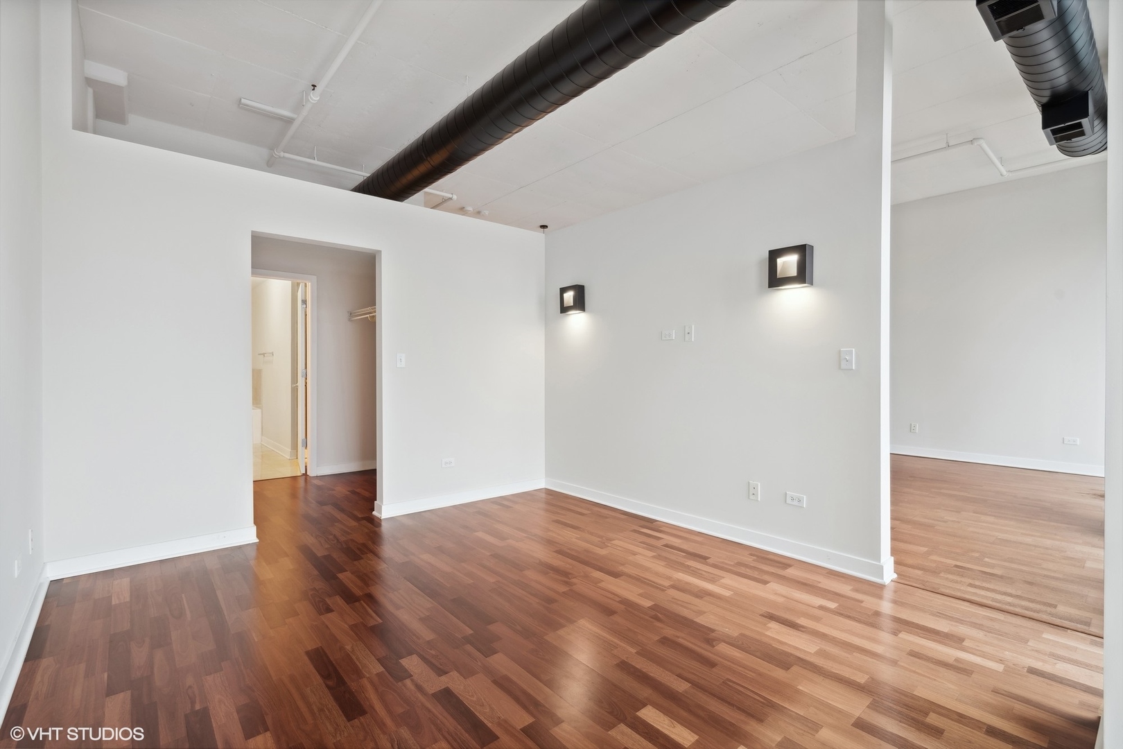 740 W Fulton Street Unit: 1107