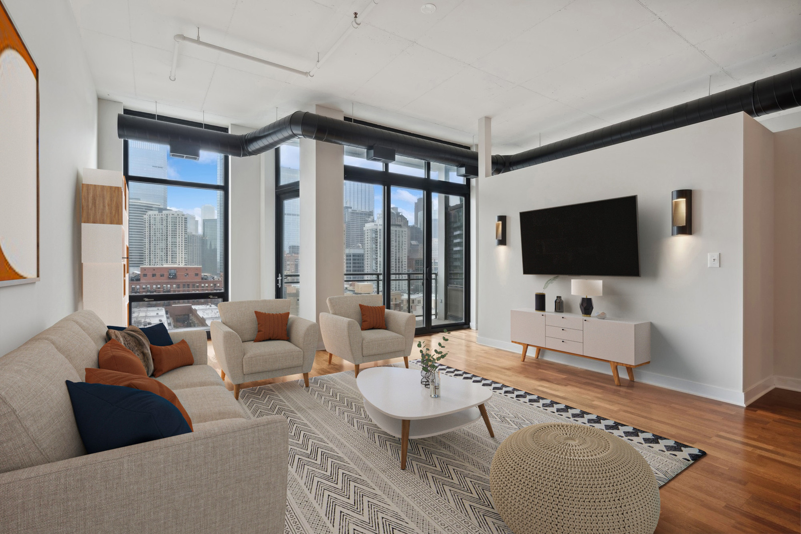 740 W Fulton Street Unit: 1107
