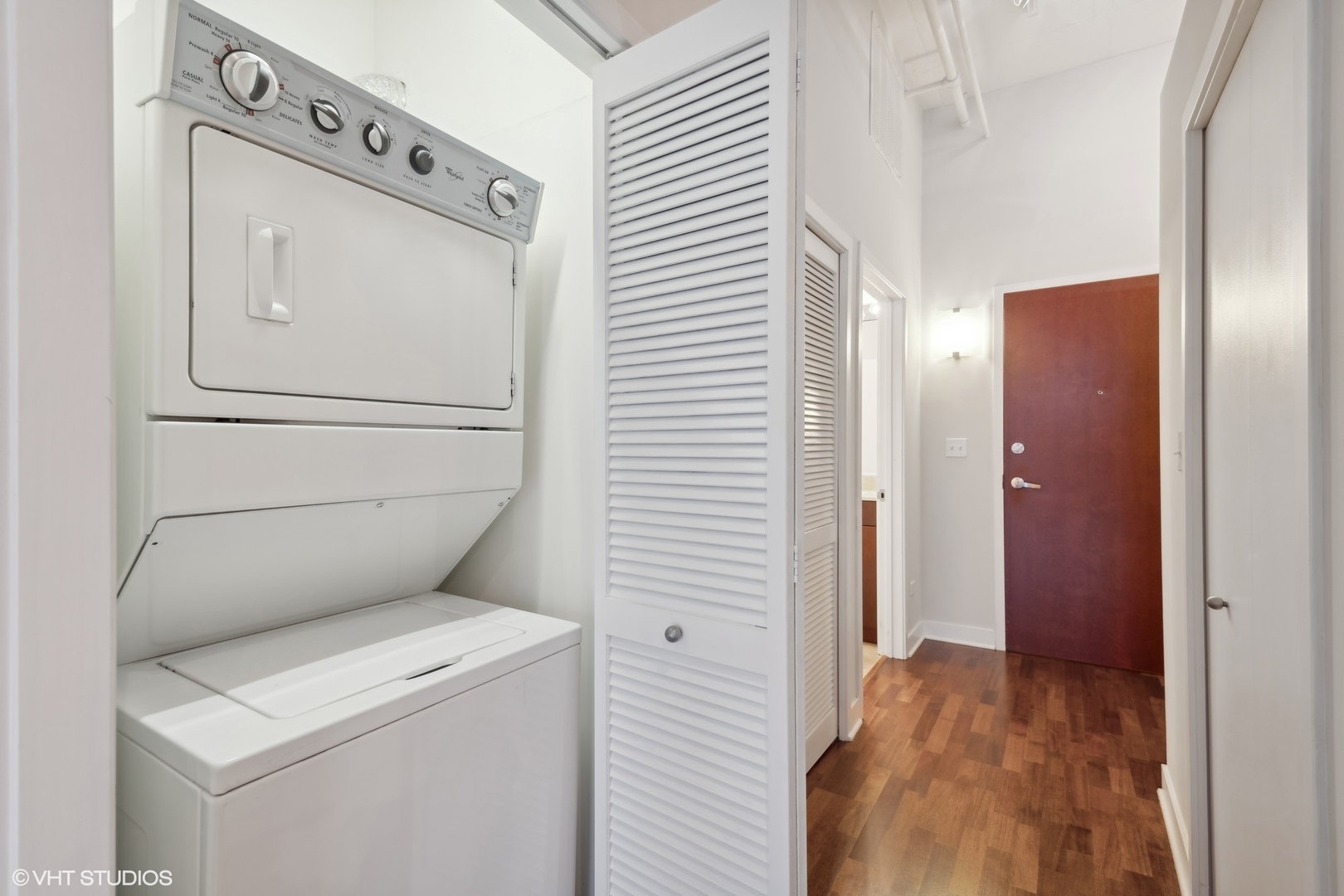 740 W Fulton Street Unit: 1107