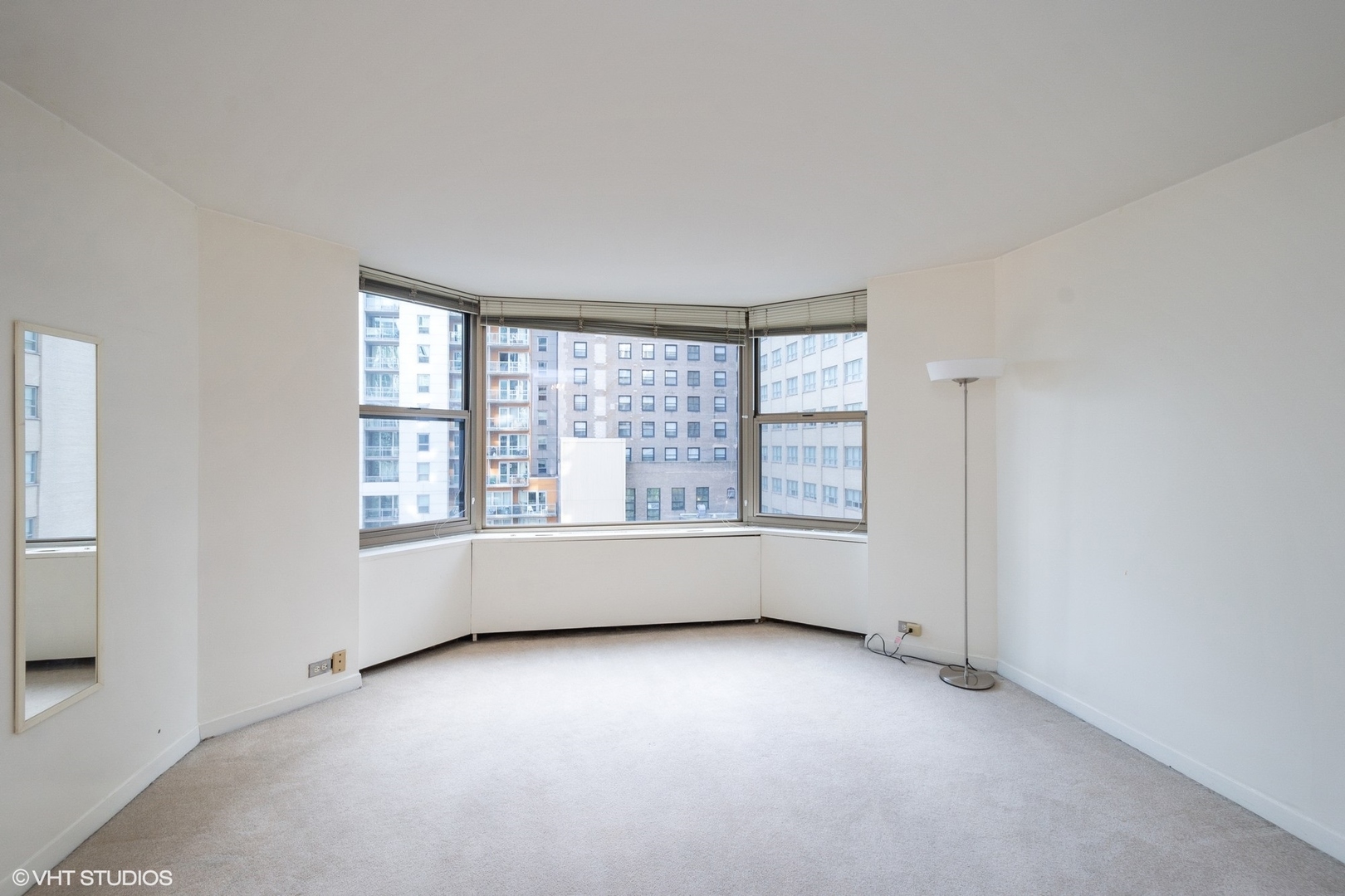 535 N Michigan Avenue Unit: 1808