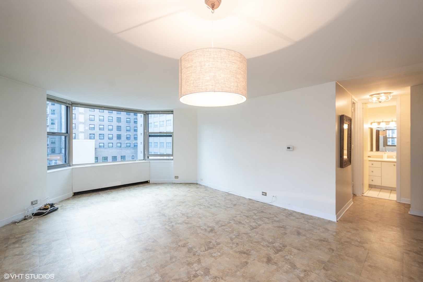 535 N Michigan Avenue Unit: 1808