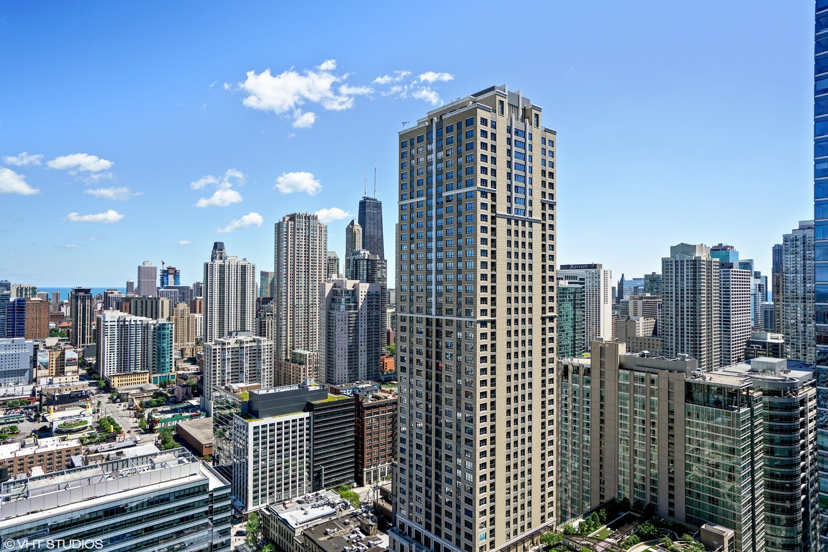 345 N La Salle Drive Unit: 1009