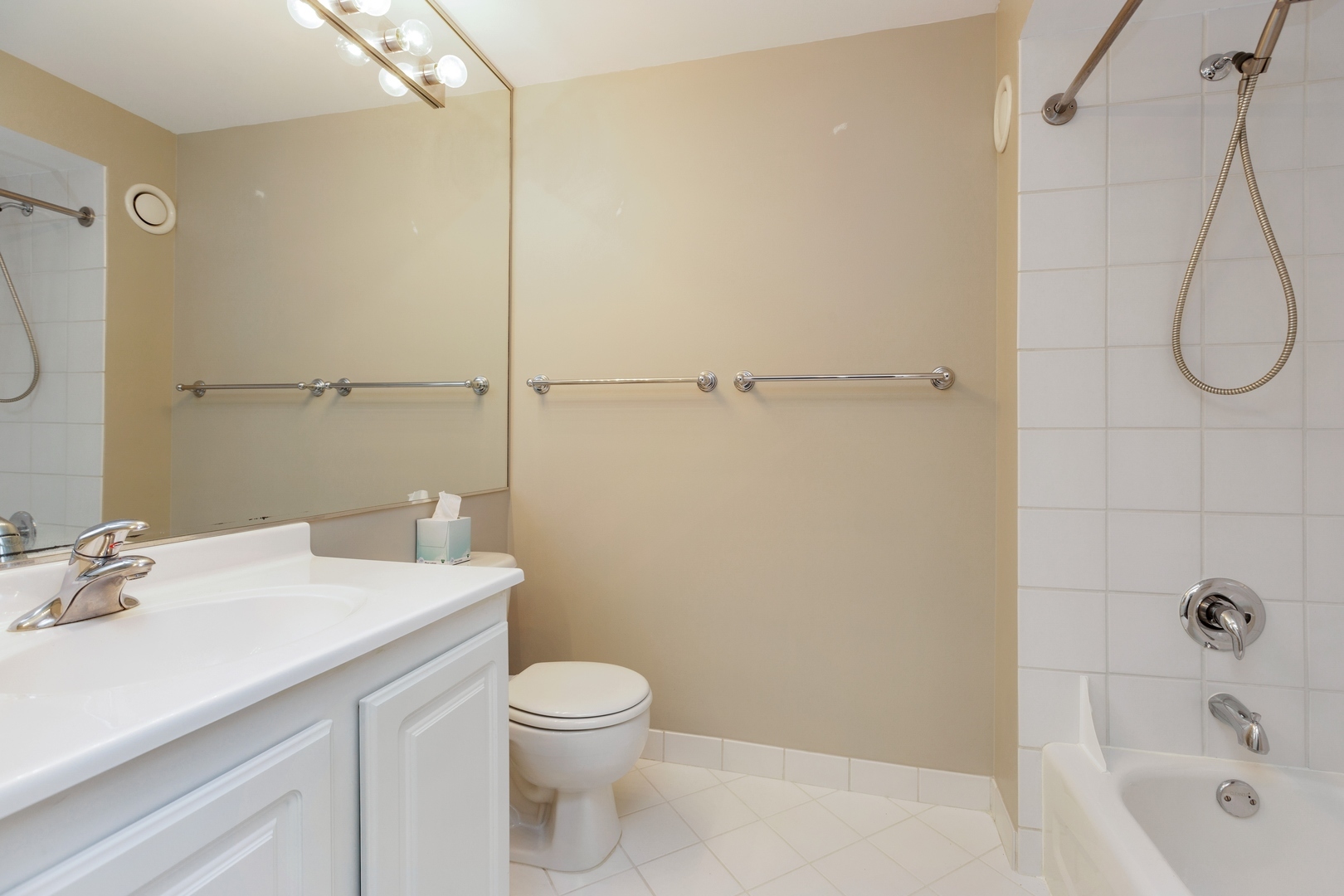 345 N La Salle Drive Unit: 1009