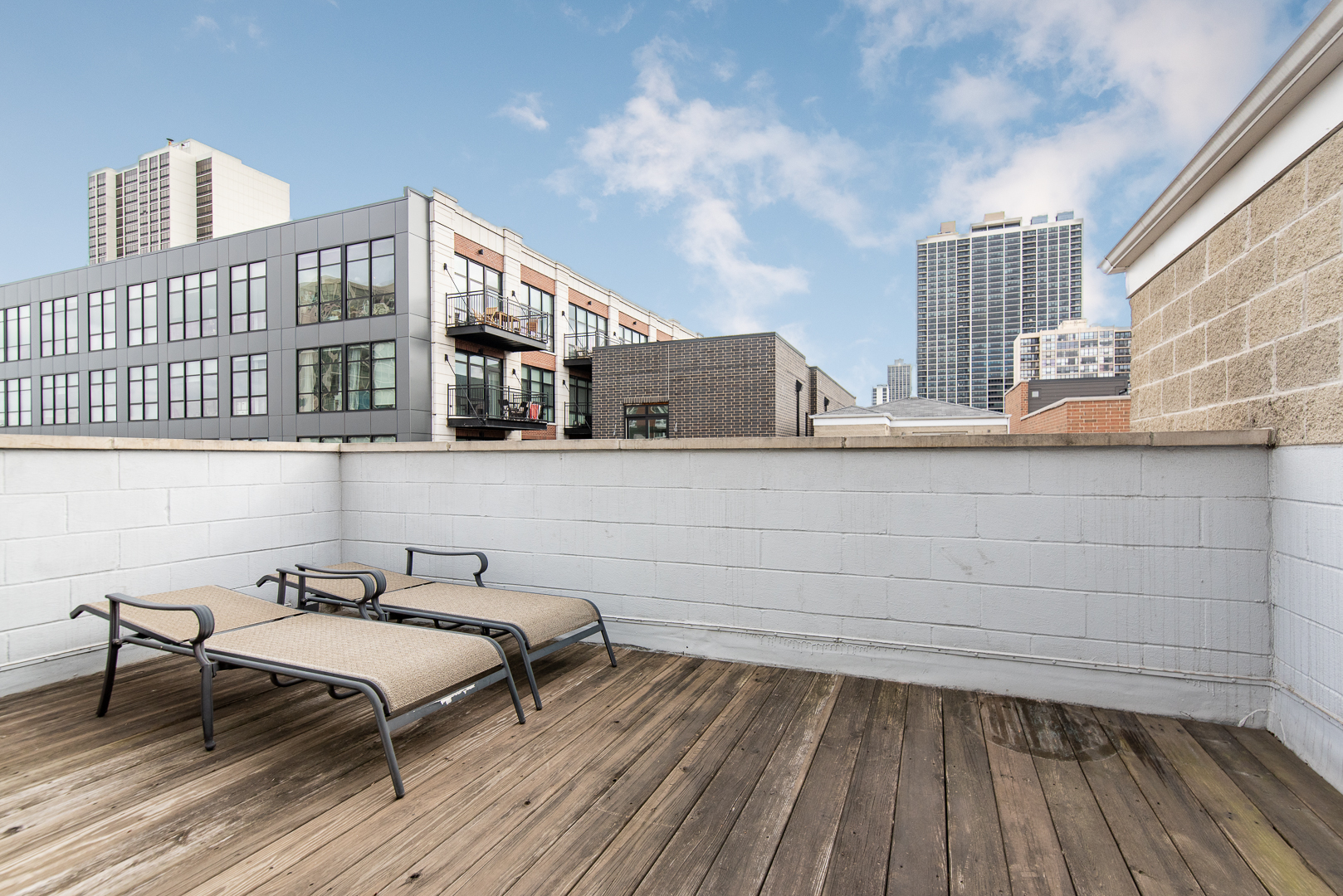1545 N NORTH PARK Avenue Unit: 3N