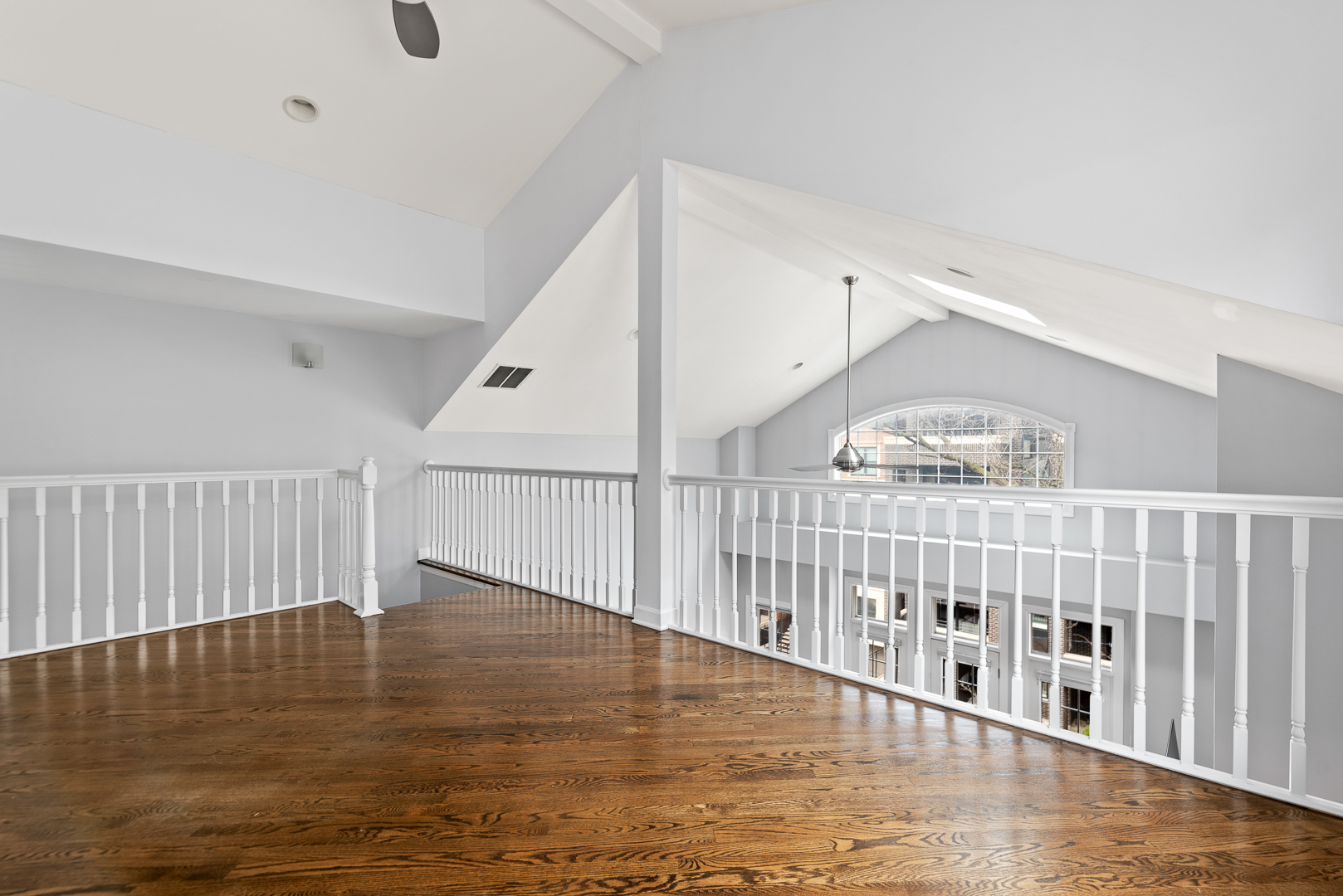 1545 N NORTH PARK Avenue Unit: 3N