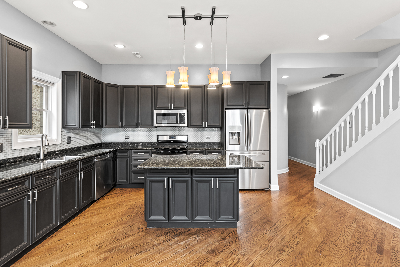 1545 N NORTH PARK Avenue Unit: 3N