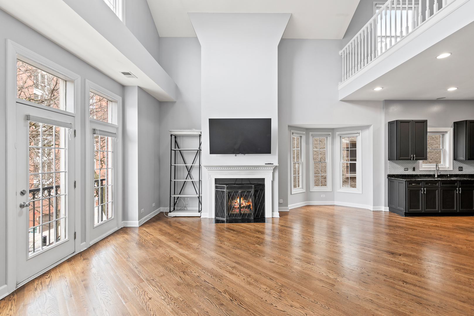1545 N NORTH PARK Avenue Unit: 3N